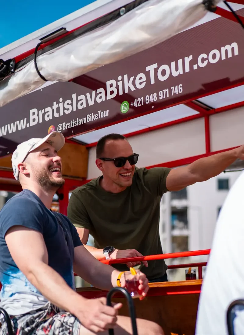 bratislava_sightseeing_laugh